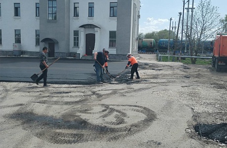 В Тамале ведутся работы по благоустройству территории возле Железнодорожного вокзала В Тамале ведутся работы по благоустройству территории возле Железнодорожного вокзала